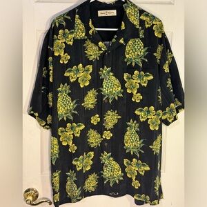 Tommy Bahama Men's‎ 100% Silk Black Pineapple Floral Hawaiian Camp Shirt Size L